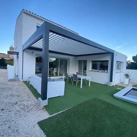 Laurana 6 Personnes Piscine Chauffee Feriehus Hyères