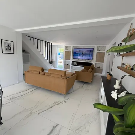 Laurana 6 Personnes Piscine Chauffee * Hyeres
