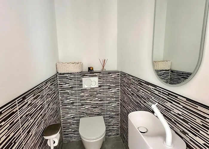 Laurana 6 Personnes Piscine Chauffee 度假居