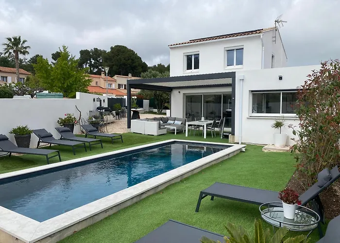 Laurana 6 Personnes Piscine Chauffee 度假居 耶尔